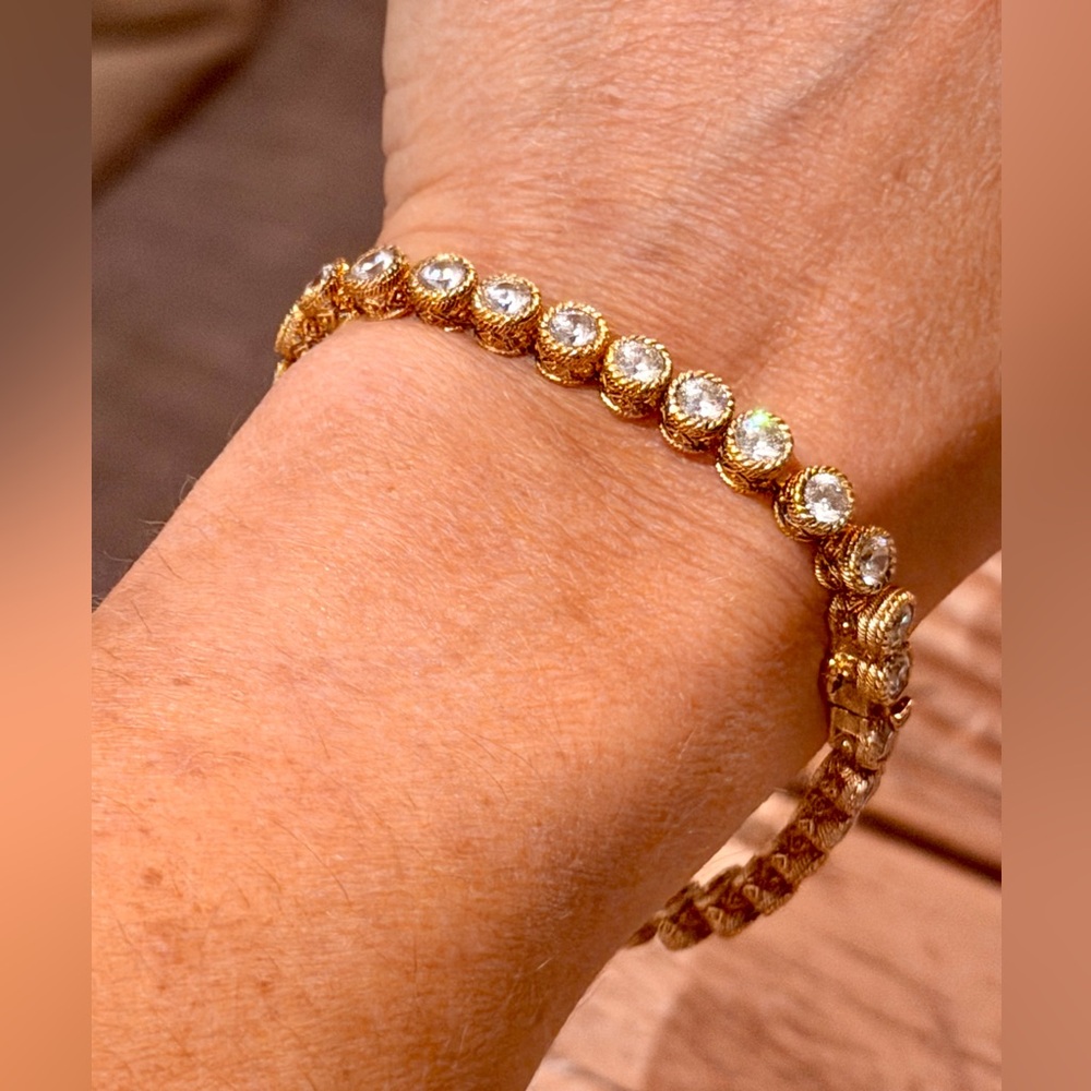 Judith Ripka Yellow Gold w. Round Clear Crystal CZ 💎 Sparkle ✨ Tennis Bracelet - Picture 2 of 10